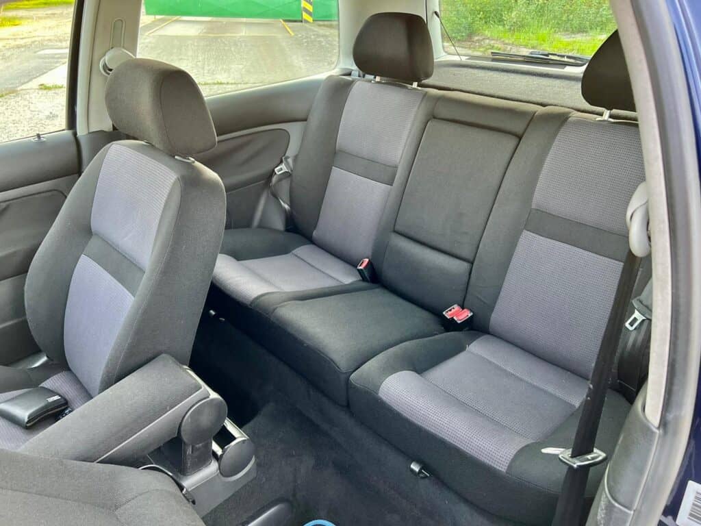 VOLKSWAGEN GOLF 4 1,4 hatchback